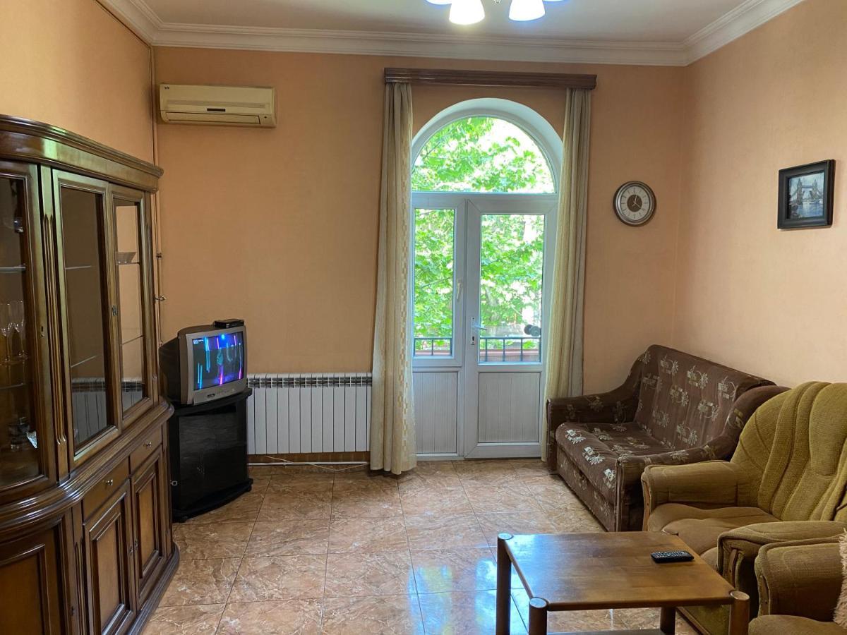 Agora Arcs Apartment Yerevan Exterior foto