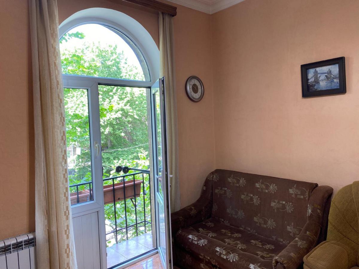 Agora Arcs Apartment Yerevan Exterior foto