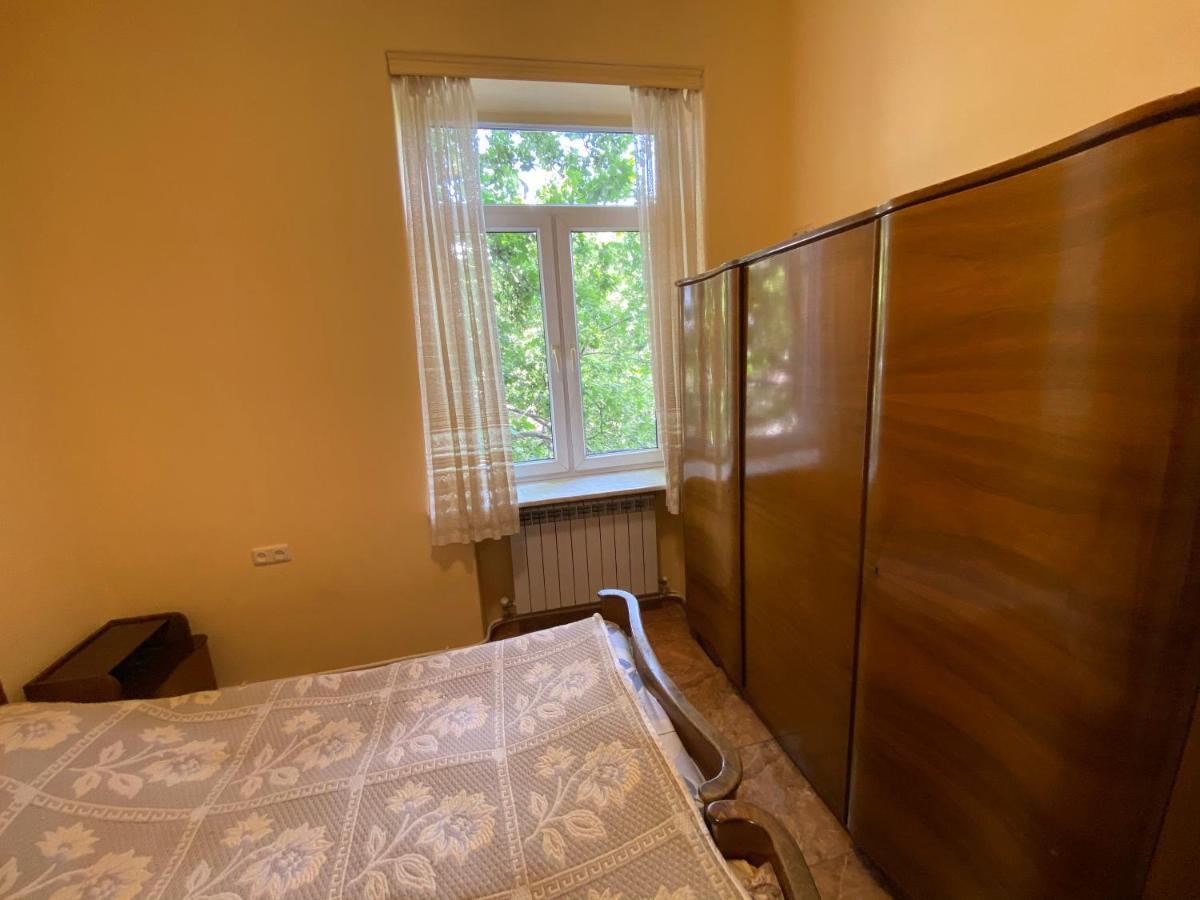 Agora Arcs Apartment Yerevan Exterior foto