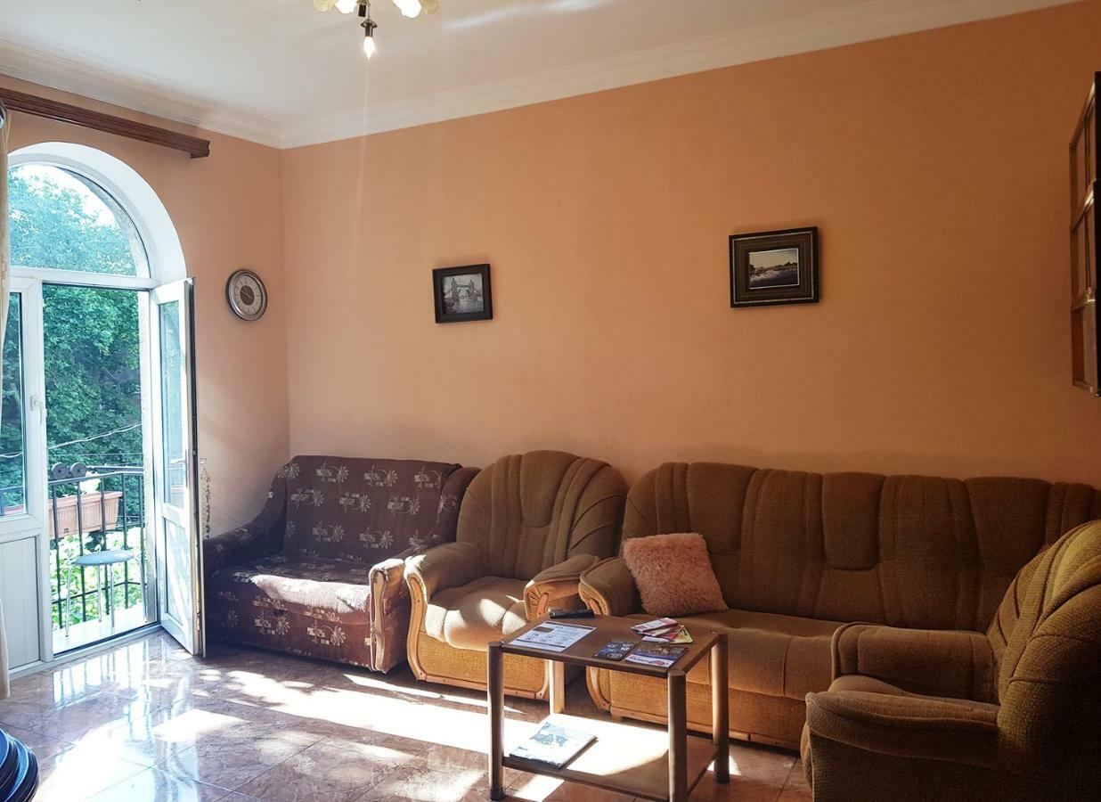 Agora Arcs Apartment Yerevan Exterior foto